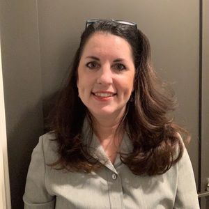 Meet your Posher, Lisa